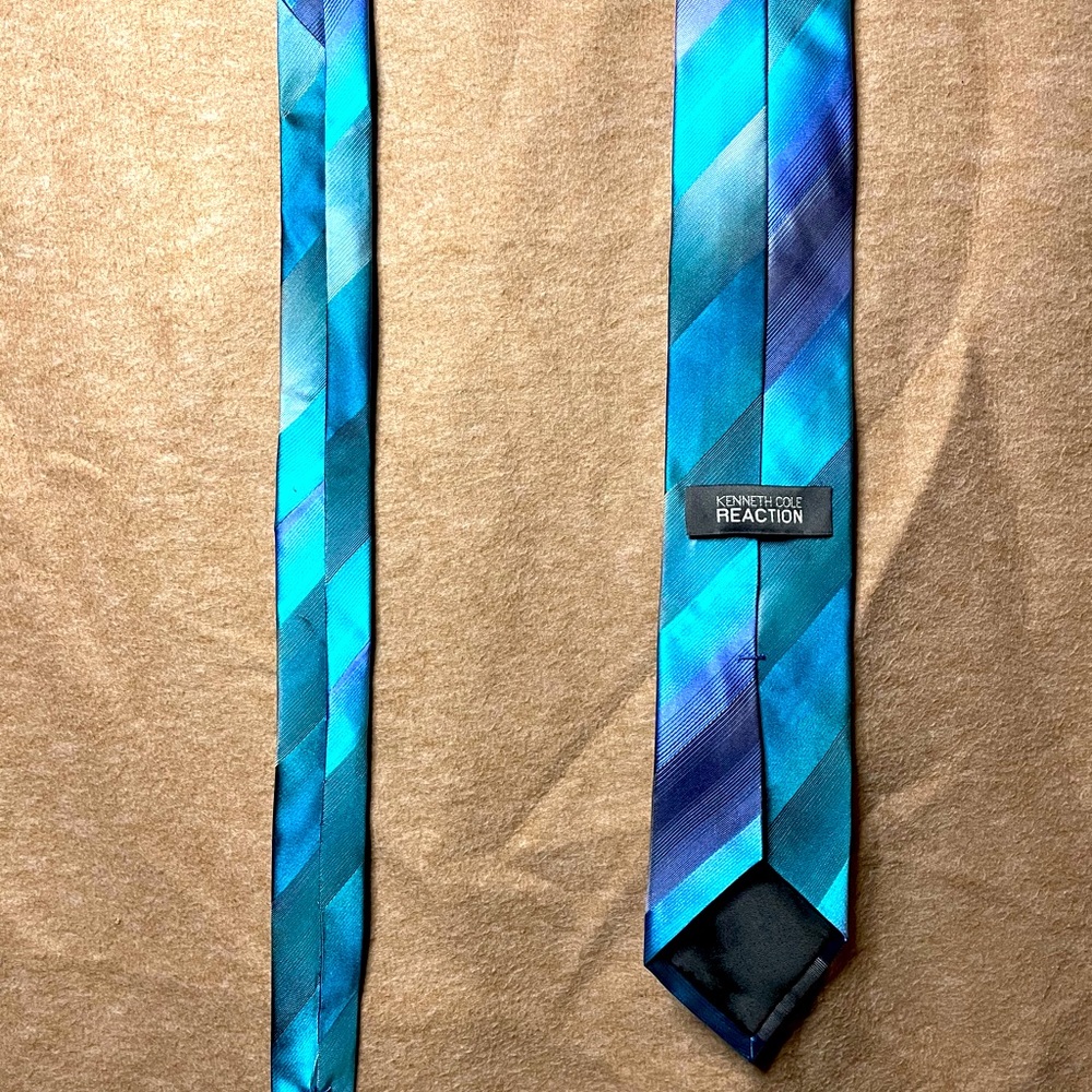 Kenneth Cole Men’s Tie